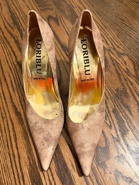 LORIBLU Women’s Pointed Suede Pumps in Dusty Blush 37